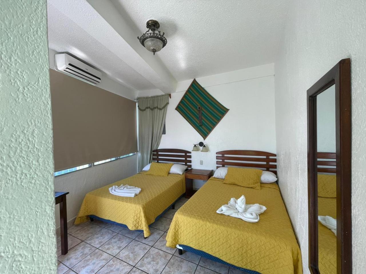 Hotel Sabana Flores Extérieur photo